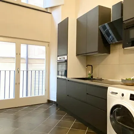 Domus Orefici - Ampia E Moderna Dimora Di Prestigio Genoa