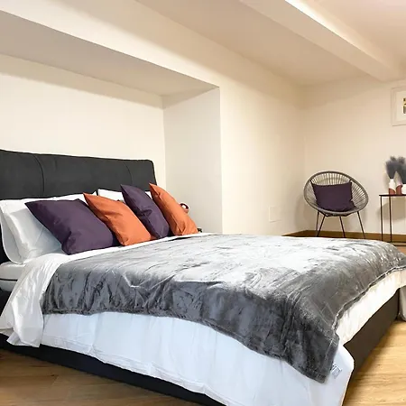 Domus Orefici - Ampia E Moderna Dimora Di Prestigio