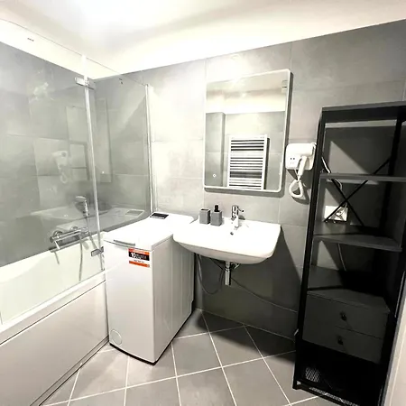 Domus Orefici - Ampia E Moderna Dimora Di Prestigio Apartment