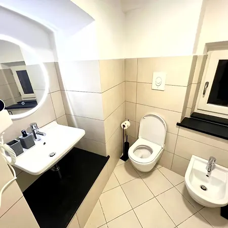 Domus Orefici - Ampia E Moderna Dimora Di Prestigio *